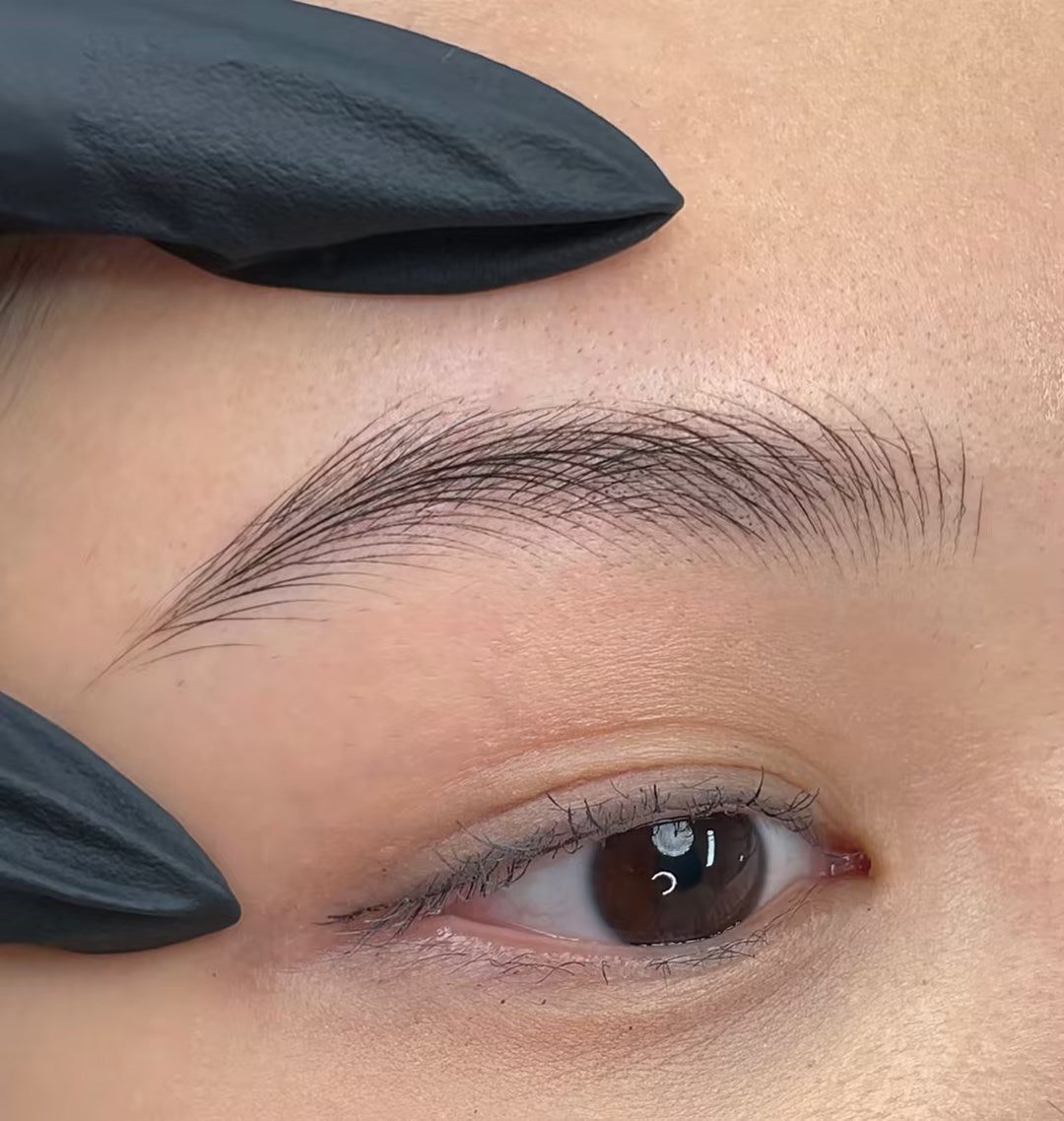 Thai Hairstroke Brows: The Global PMU Trend Redefining Natural Beauty
